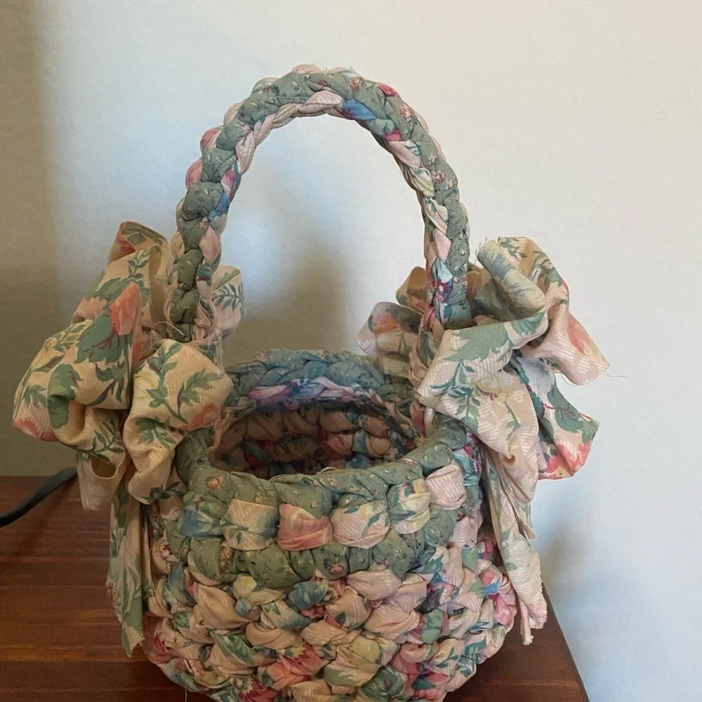 Vintage Handmade Braided Floral Rag Rug Fabric Decorative Cottagecore Bow Basket